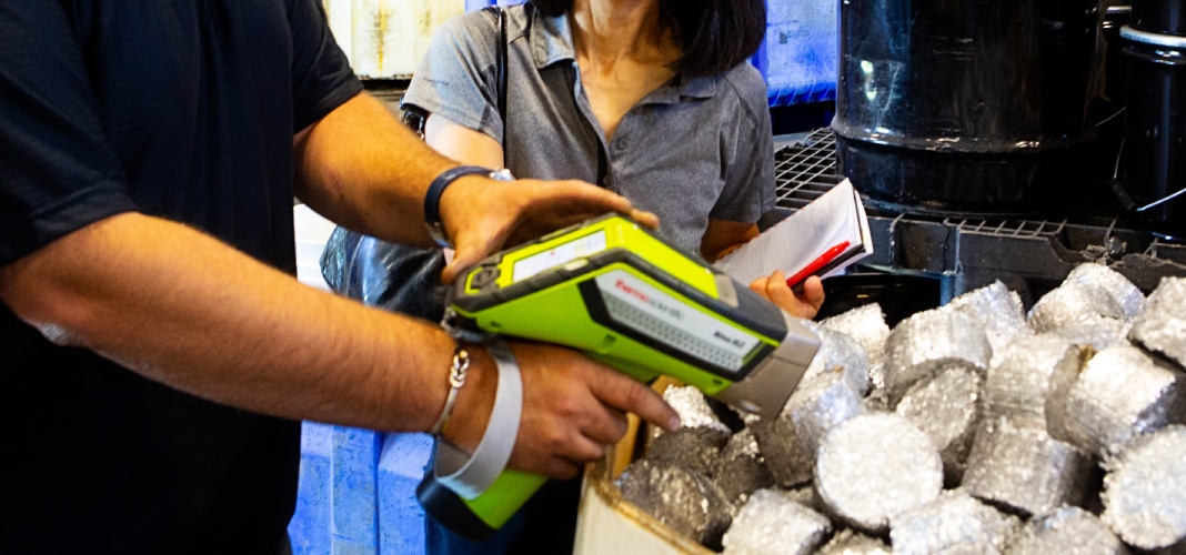 Analzaidro-portatil-XRF espectrometría portátil XRF